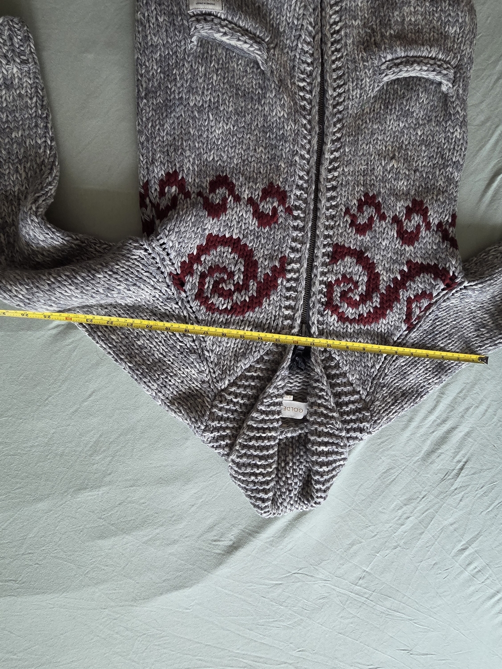 Aritzia Gray Marled Zip Cardigan with Red Intarsia - Picture 5 of 6
